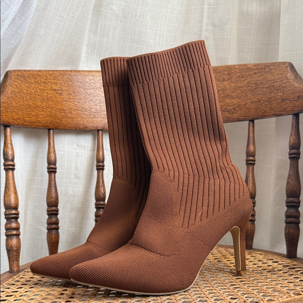 Brown Knit Sock Boots | Pointed Toe Stiletto Heel | Size US 7